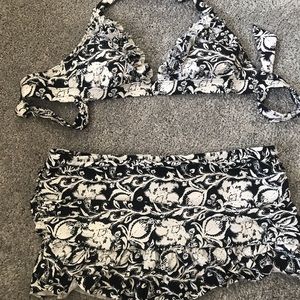 NWOT Kenneth Cole Two Piece swimwear